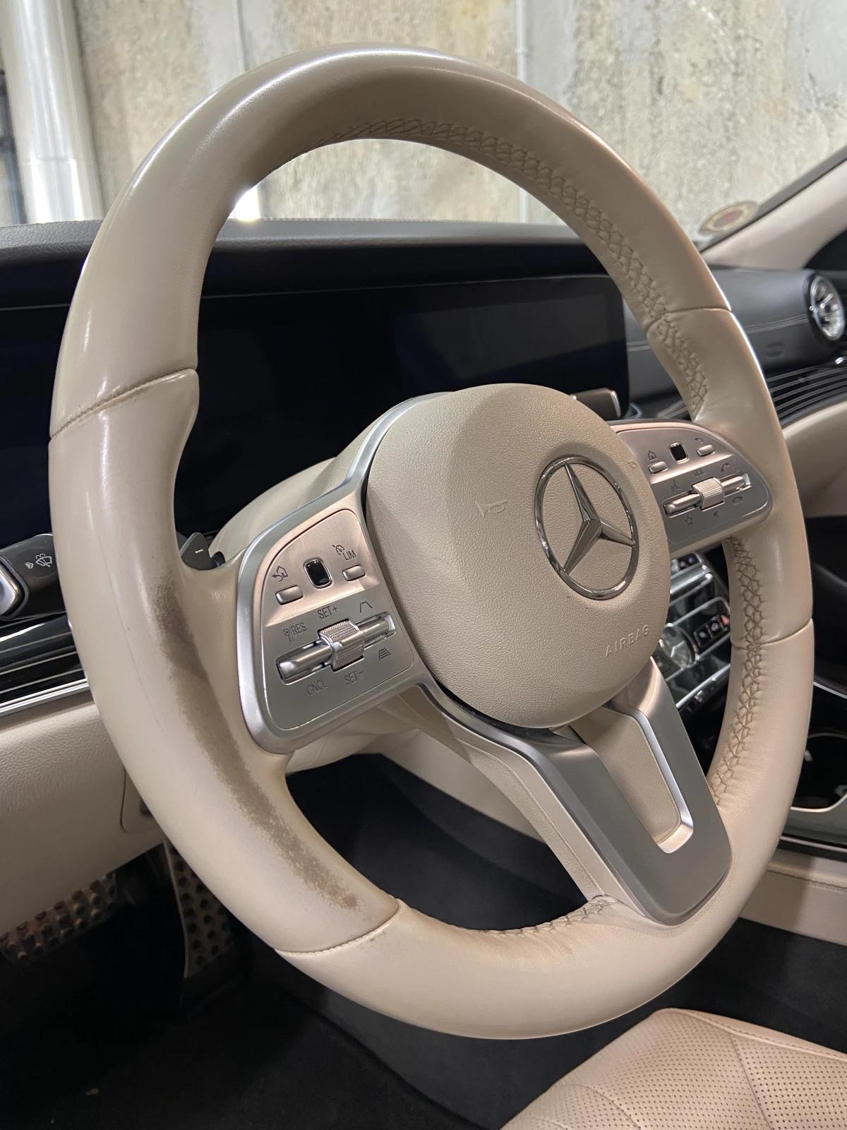 Kierownica Mercedes GLE przed renowacją